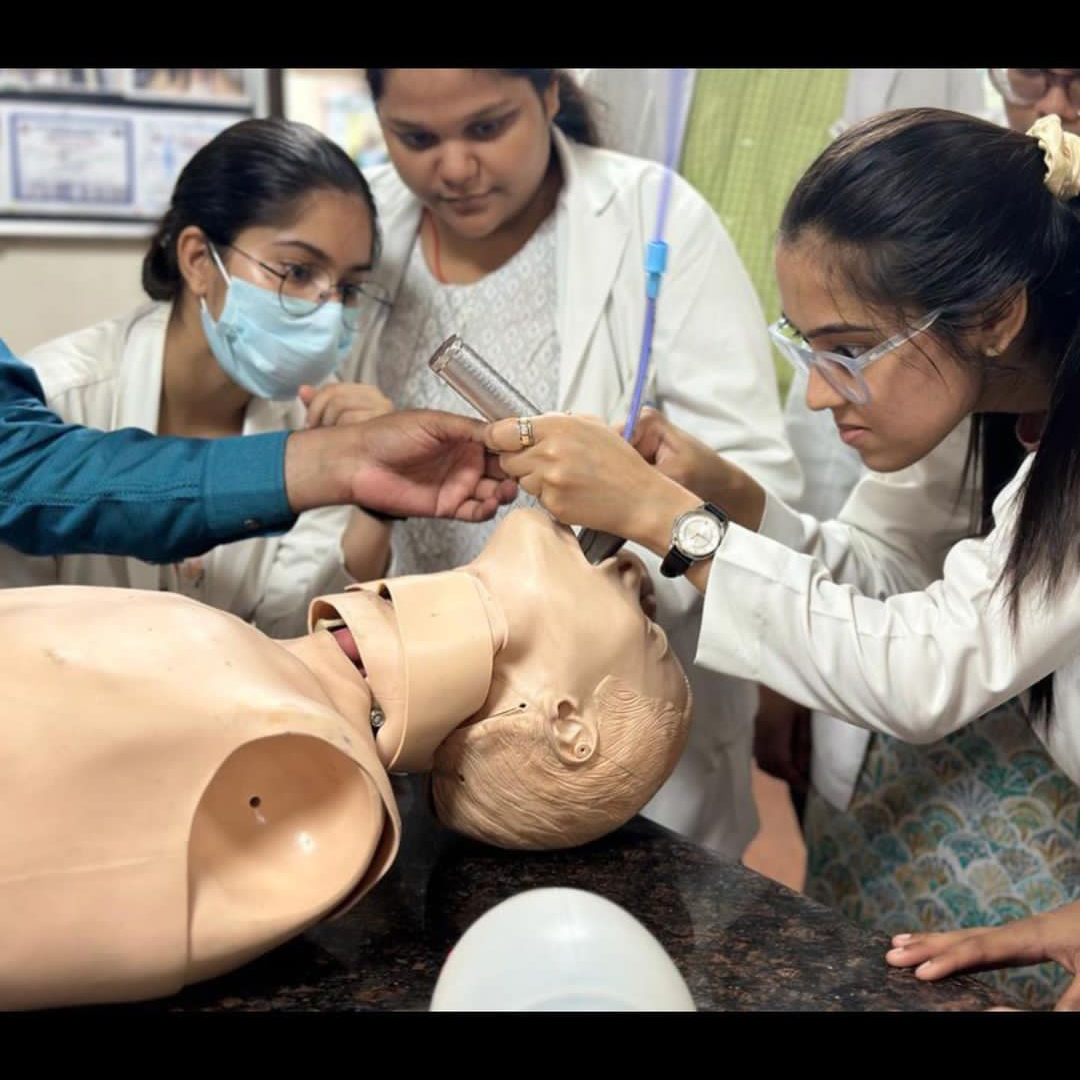 medical workshop training ThinkMDx students clinical skills